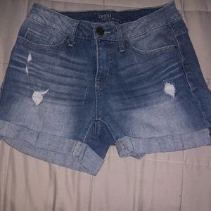 Time & Tru mid rise jean shorts size 4
